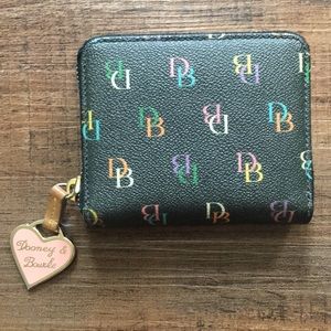 Dooney & Bourke wallet